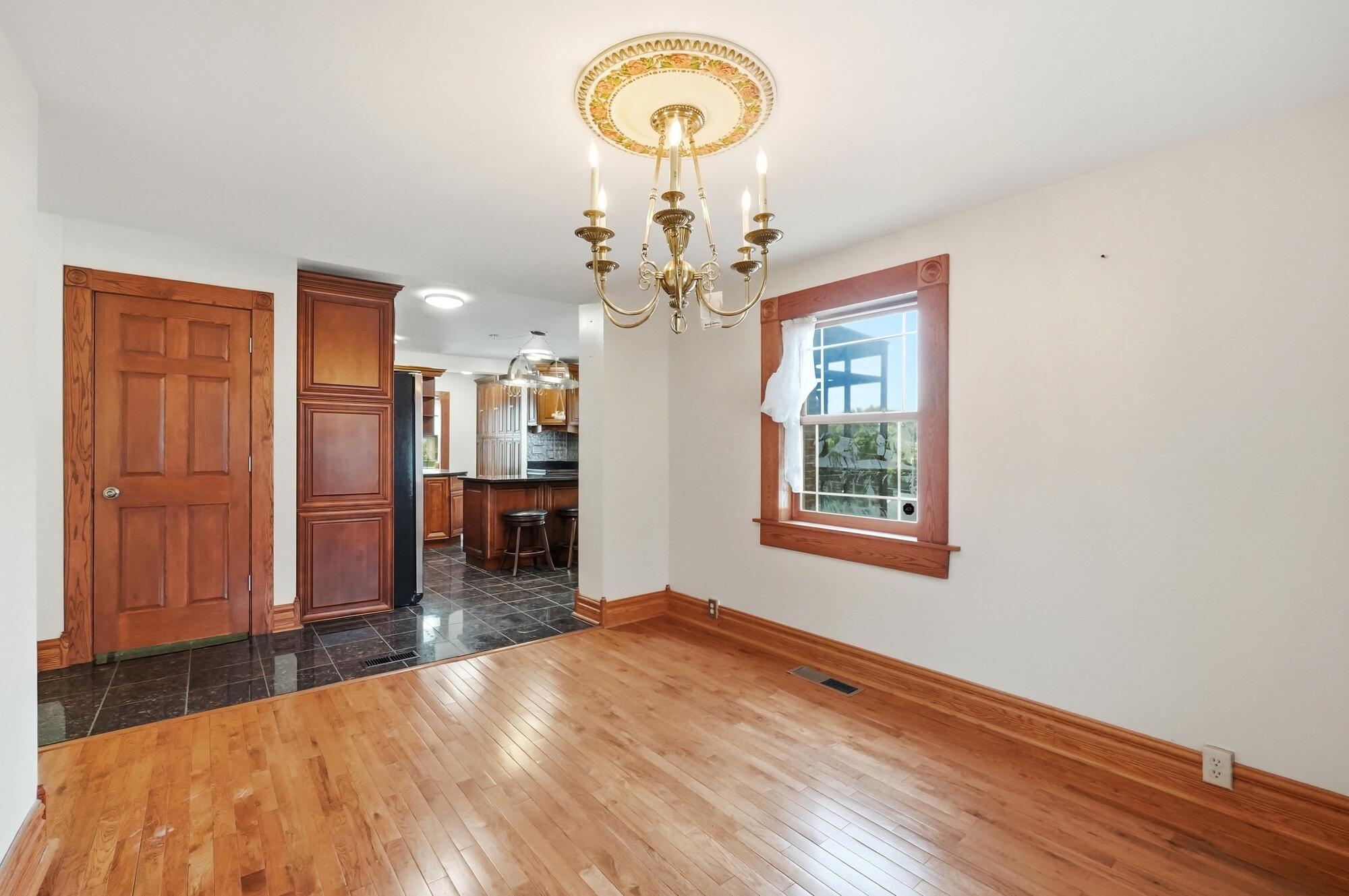 649 East High Street Springfield, OH 45505 - Photo 27 of 79 026