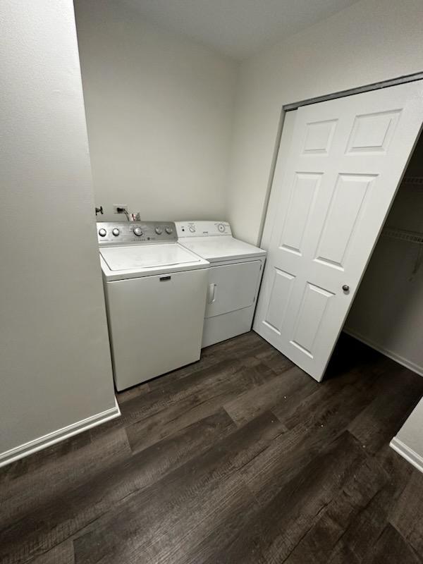 730 Hageman Place Naperville, IL 60563 - Photo 9 of 25 a utility room with dryer and washer