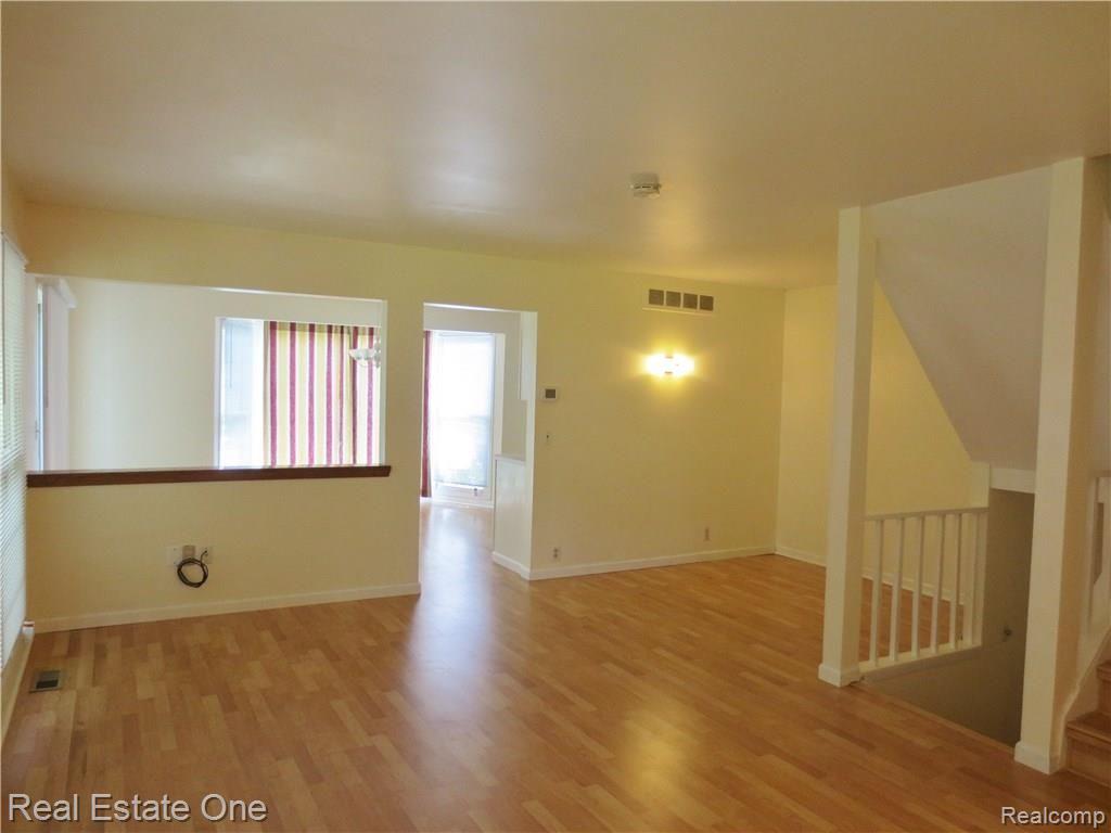 1436 Crescent Lane, Unit 320 Rochester, MI 48306 - Photo 10 of 34
