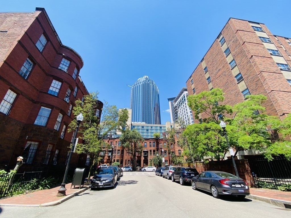 17 Follen Street, Unit 4 Boston, MA 02116 - Photo 14 of 16