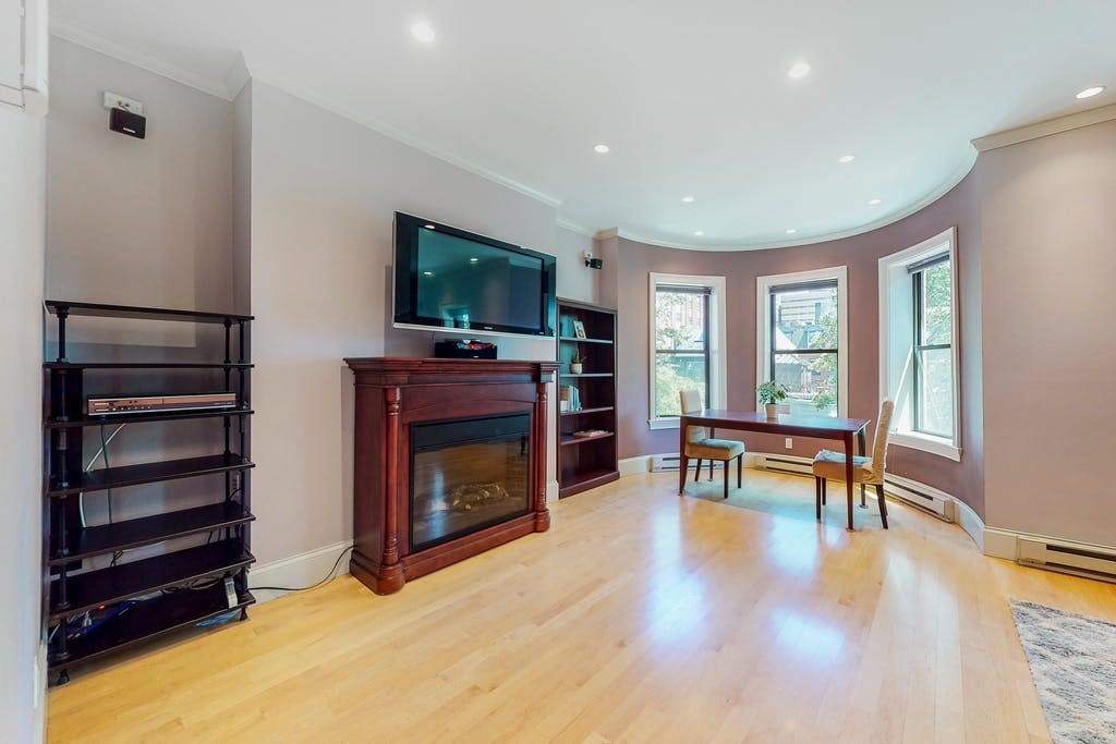 17 Follen Street, Unit 4 Boston, MA 02116 - Photo 2 of 16