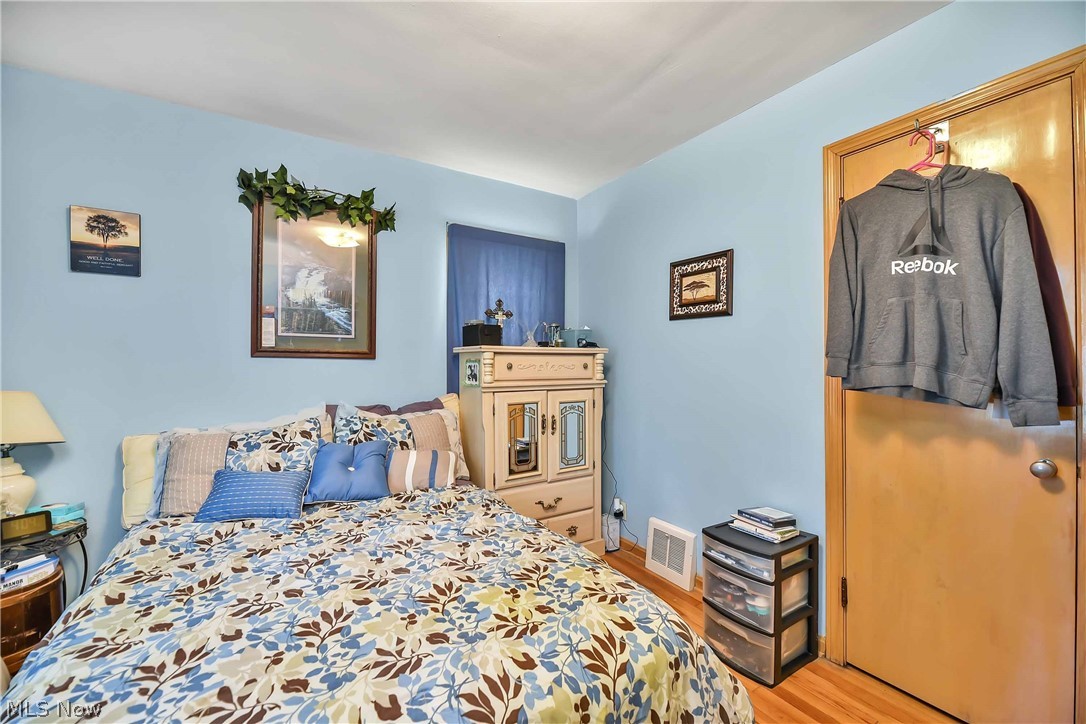 15818 Turney Road Maple Heights, OH 44137 - Photo 12 of 35 Gallery Image 12