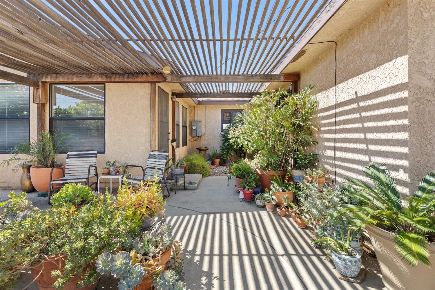 881 West Alamos Avenue Clovis, CA 93612 - Photo 28 of 32