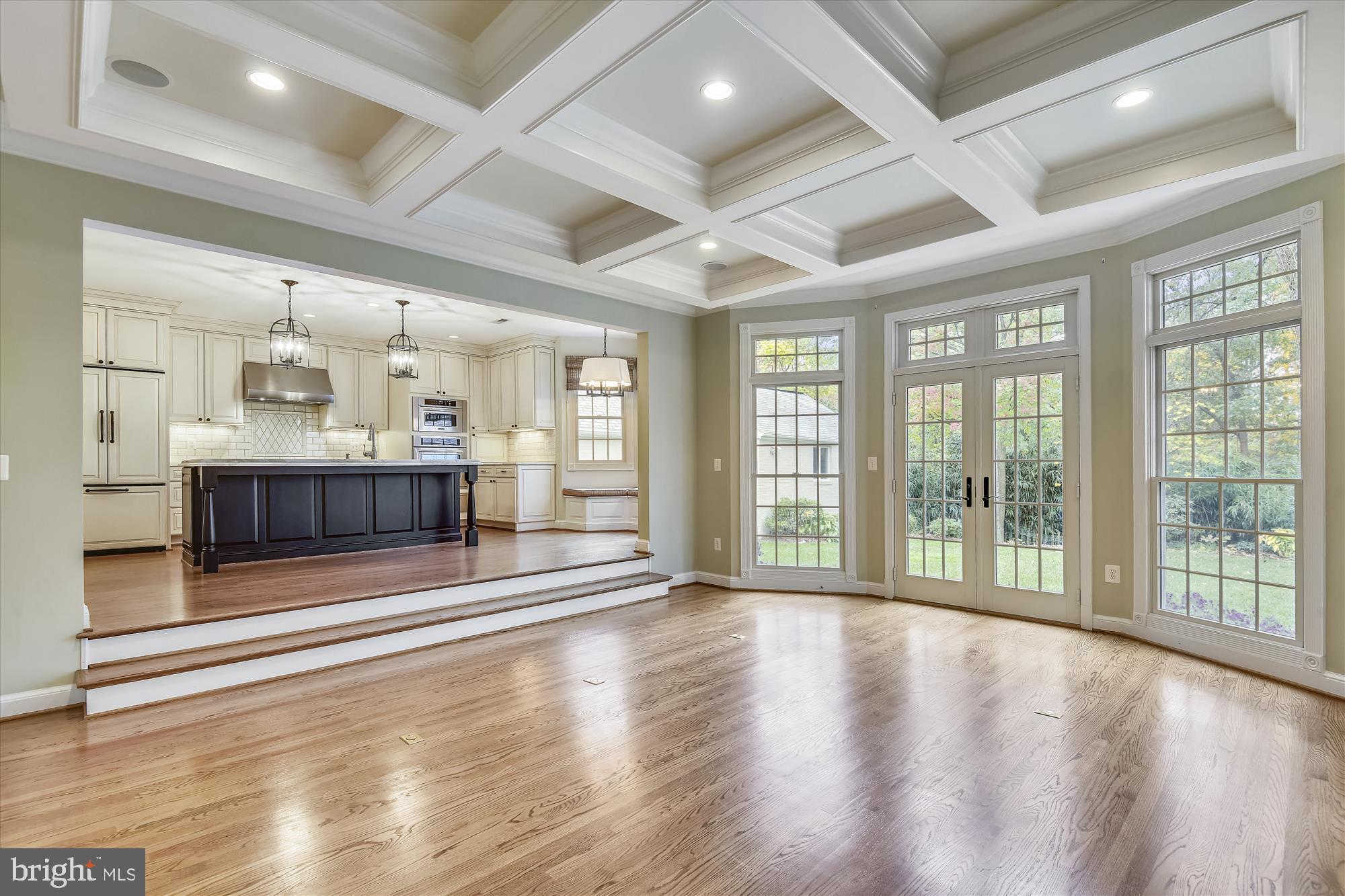 908 West Braddock Road Alexandria, VA 22302 - Photo 15 of 61 Family Room/Kitchen