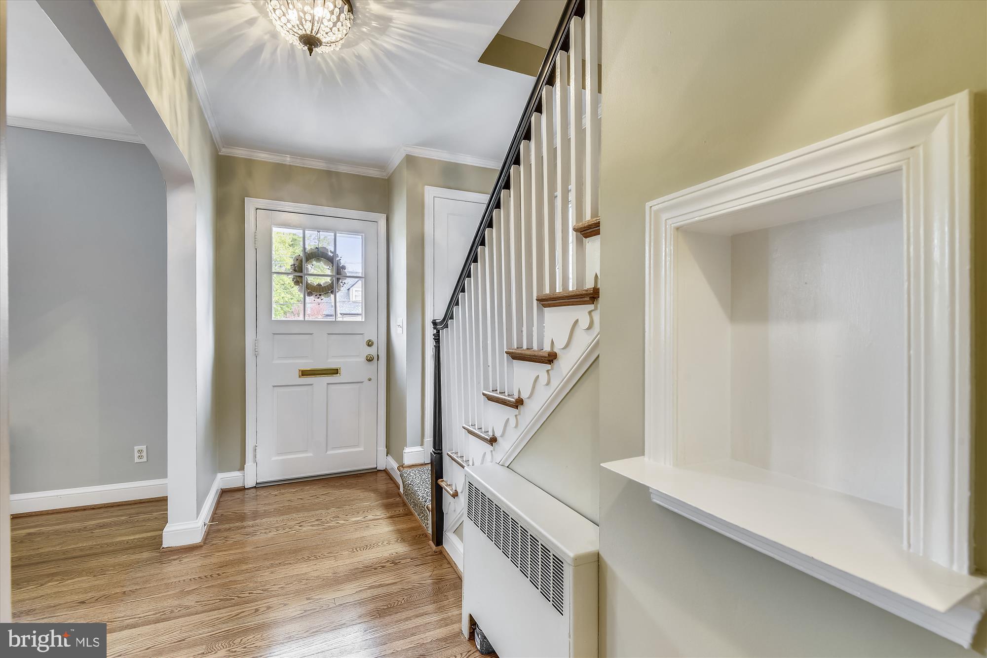 908 West Braddock Road Alexandria, VA 22302 - Photo 3 of 61 Entry