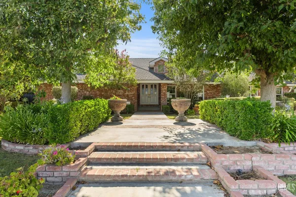 $809,000 | Undisclosed Address, Bakersfield, CA 93314