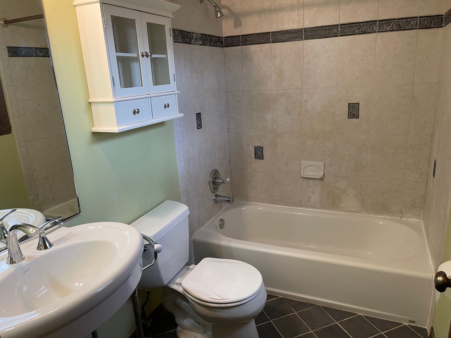 2013 Hickory Street Waukegan, IL 60087 - Photo 13 of 25 a bathroom with a sink a toilet and a bathtub