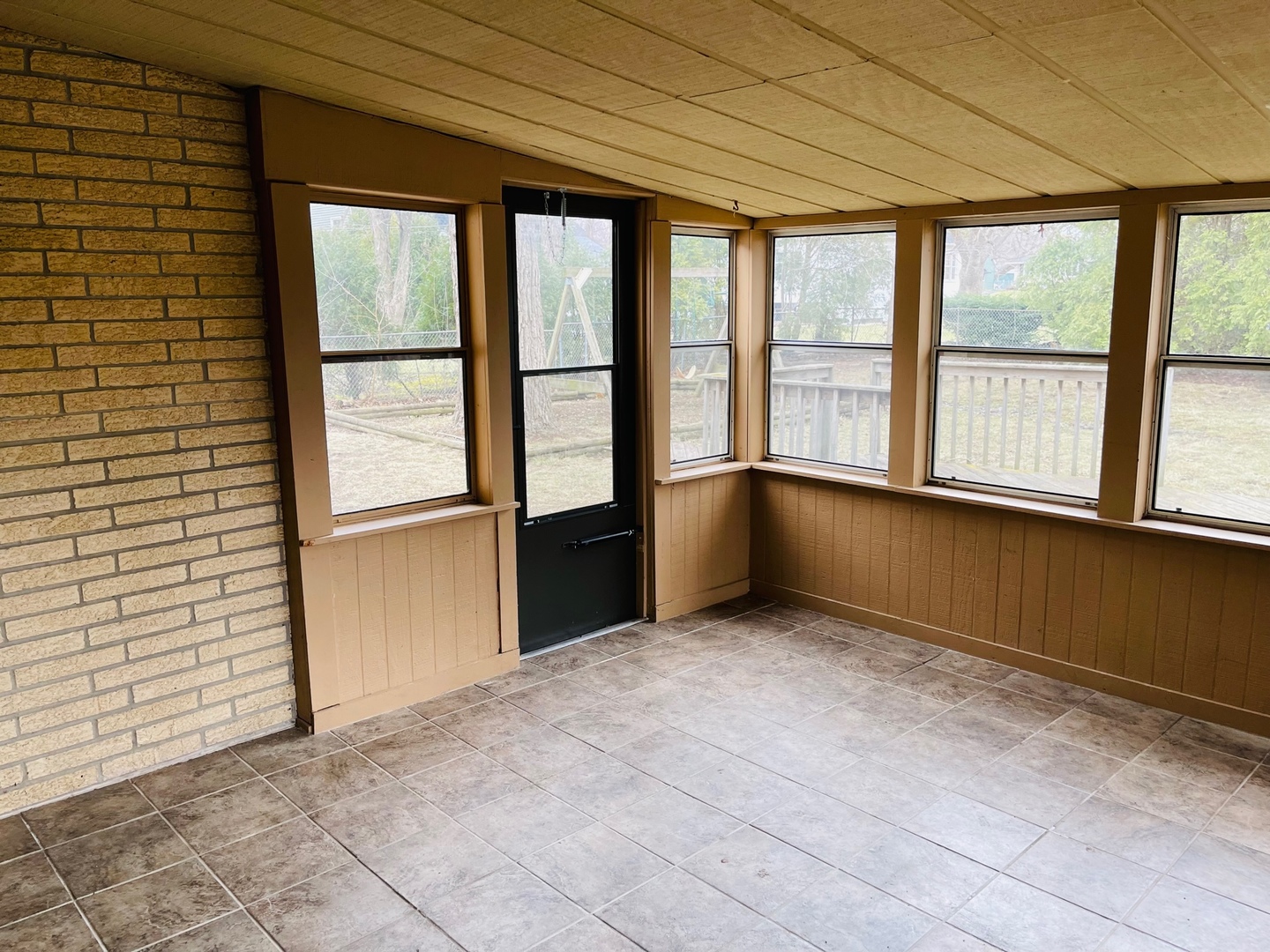 2013 Hickory Street Waukegan, IL 60087 - Photo 25 of 25 a view of an empty room with a window