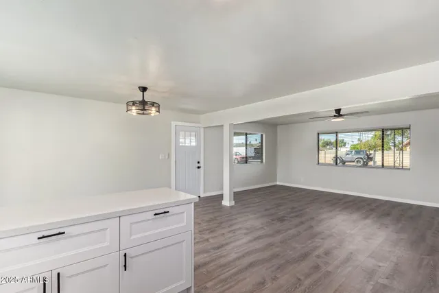 $389,900 | 335 South Harris Drive, Mesa, AZ 85204