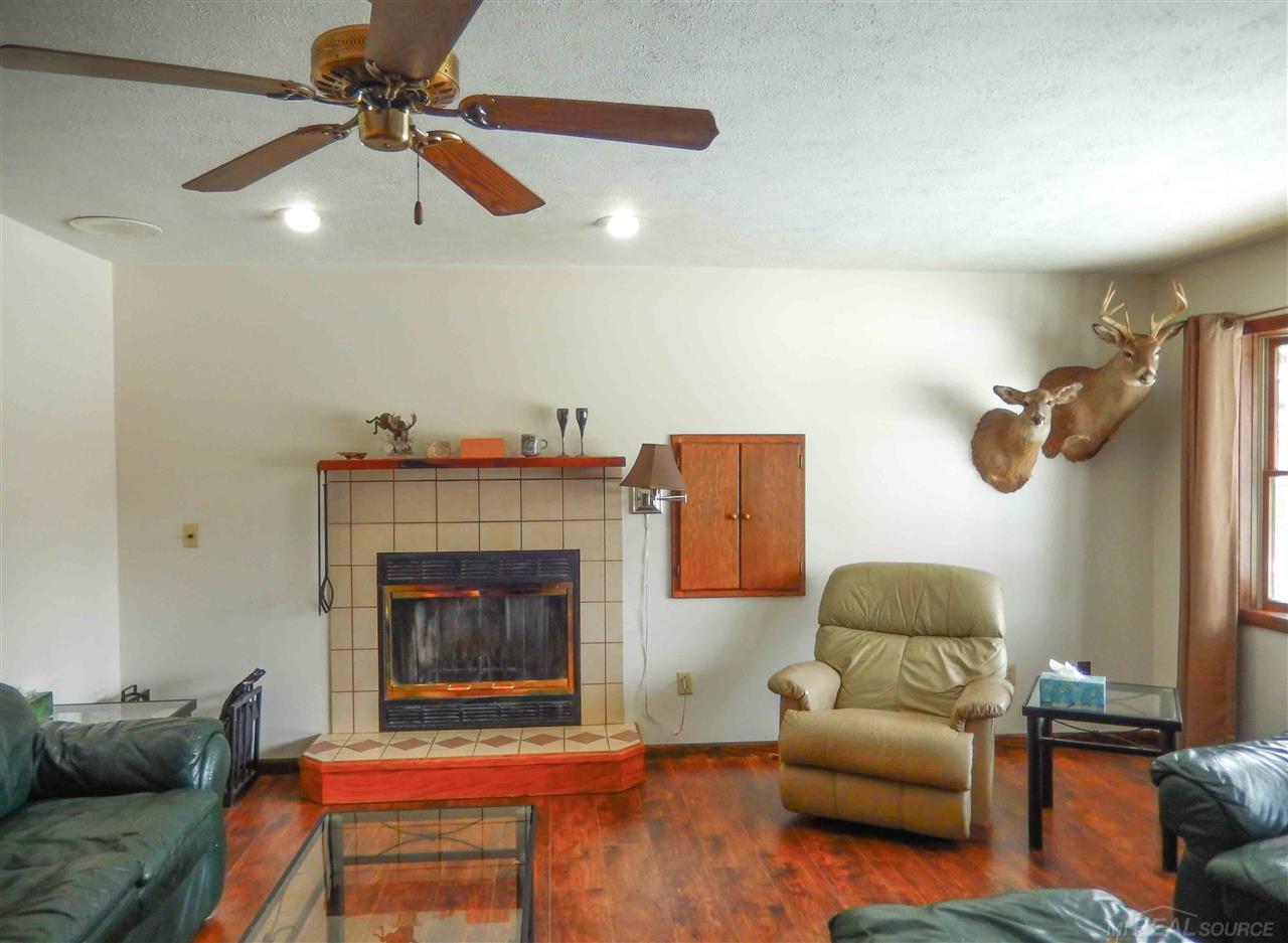 1398 North Vincent Road Ovid, MI 48866 - Photo 12 of 55 31311835-11.JPG