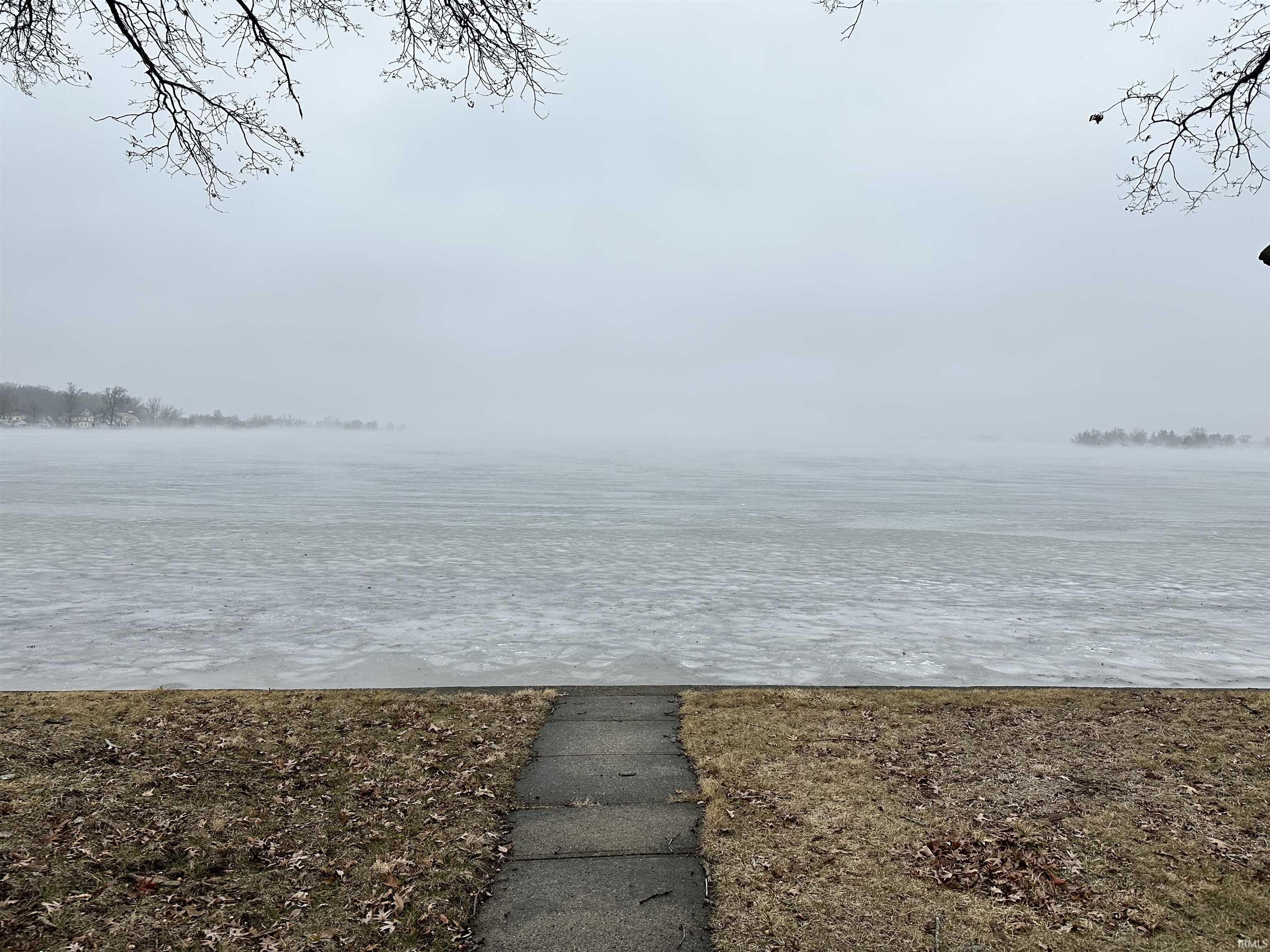 8818 East Hatchery Road Syracuse, IN 46567 - Photo 4 of 4