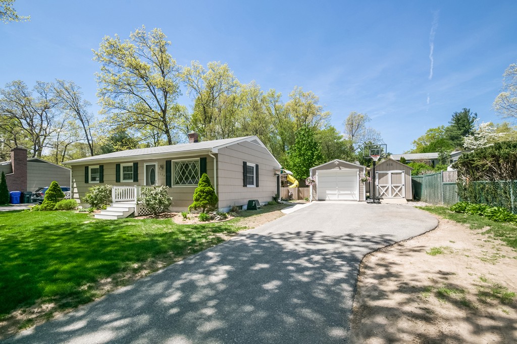 136 Tioga Street Springfield, MA 01128 - Photo 18 of 24 Gallery Image 18
