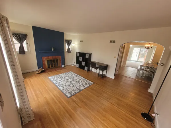 $179,900 | 710 East 5th Street, Redwood Falls, MN 56283