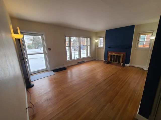 $179,900 | 710 East 5th Street, Redwood Falls, MN 56283