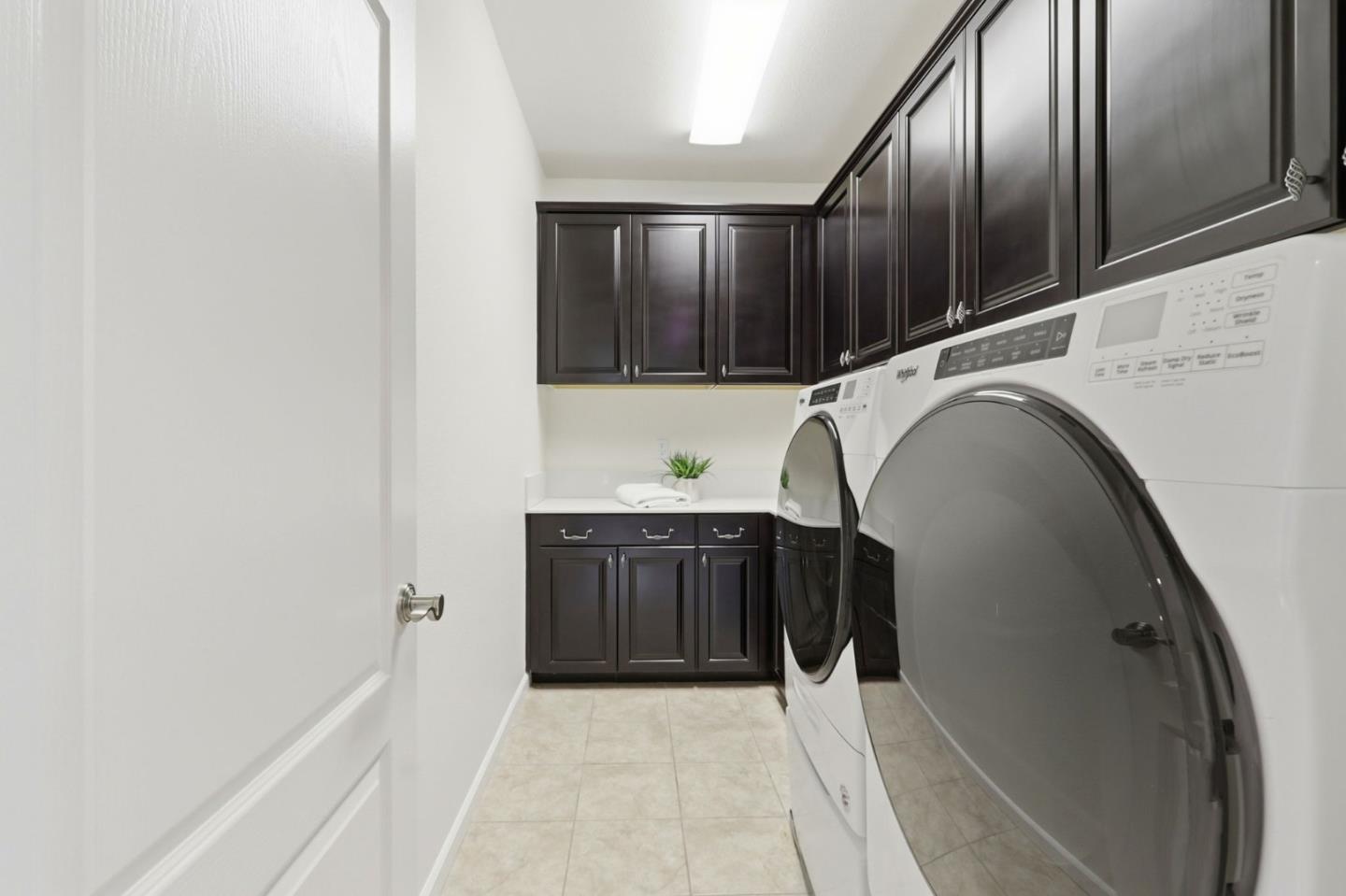 18800 Paprika Drive Morgan Hill, CA 95037 - Photo 37 of 64 a bathroom with a sink a mirror and bathtub