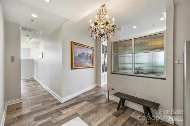 $3,275,000 | 333 West Trade Street, Unit 2704, Charlotte, NC 28202