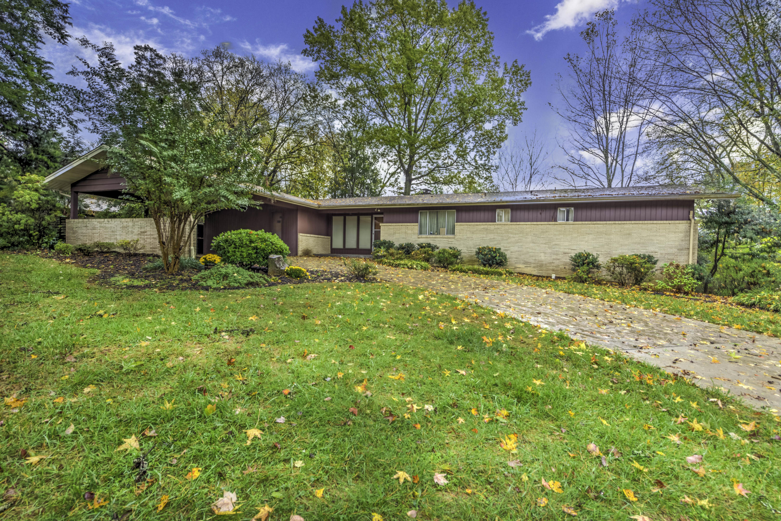 121 Canterbury Road Oak Ridge, TN 37830 - Photo 1 of 44 DSC_9838_39_40_41_42