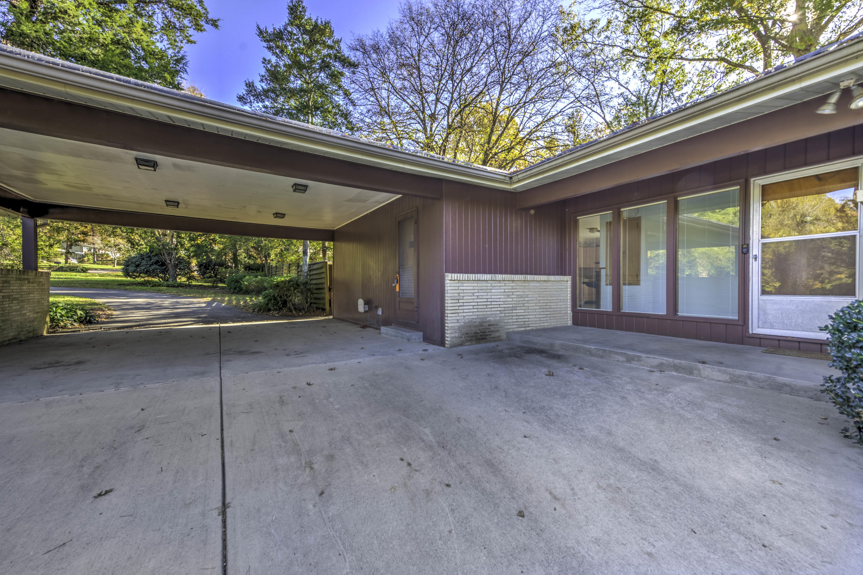 121 Canterbury Road Oak Ridge, TN 37830 - Photo 9 of 44 3 (2)