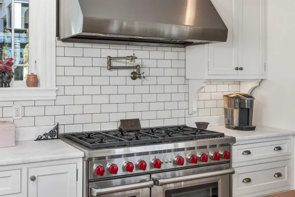 $2,995,000 | 222 North Main Street, Wolfeboro, NH 03894