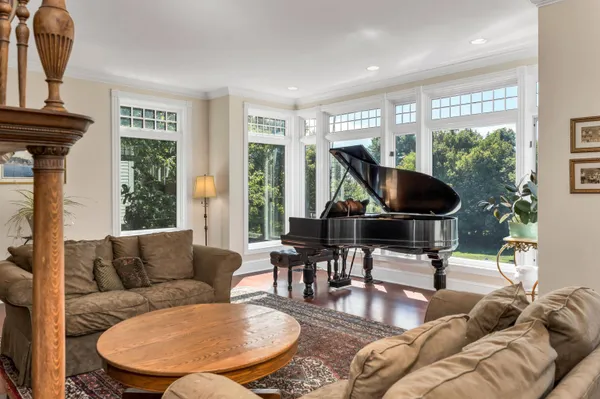 $2,995,000 | 222 North Main Street, Wolfeboro, NH 03894