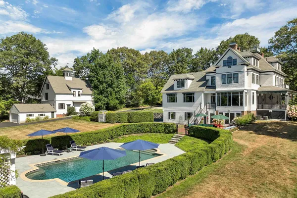$2,995,000 | 222 North Main Street, Wolfeboro, NH 03894