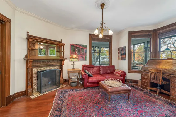 $2,995,000 | 222 North Main Street, Wolfeboro, NH 03894