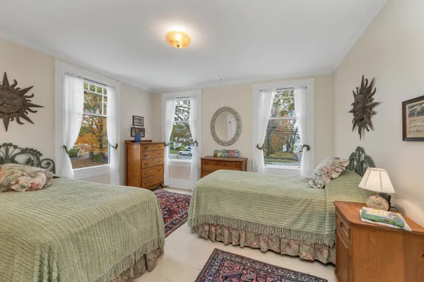 $2,995,000 | 222 North Main Street, Wolfeboro, NH 03894