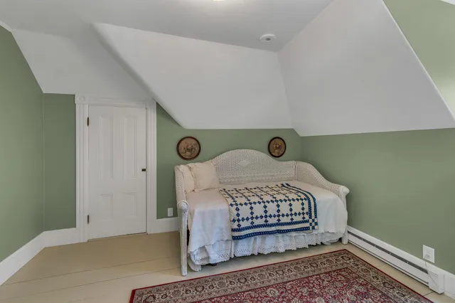 $2,995,000 | 222 North Main Street, Wolfeboro, NH 03894