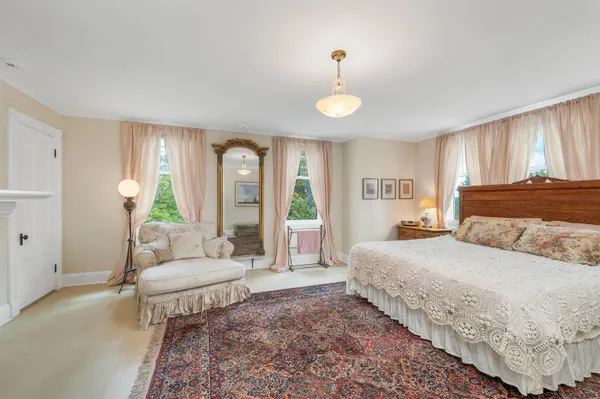 $2,995,000 | 222 North Main Street, Wolfeboro, NH 03894