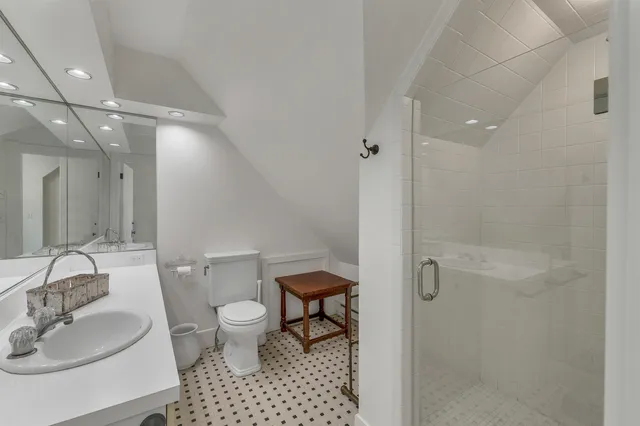 $2,995,000 | 222 North Main Street, Wolfeboro, NH 03894