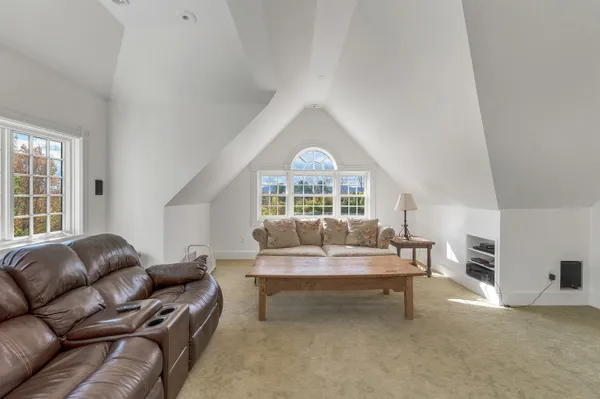 $2,995,000 | 222 North Main Street, Wolfeboro, NH 03894