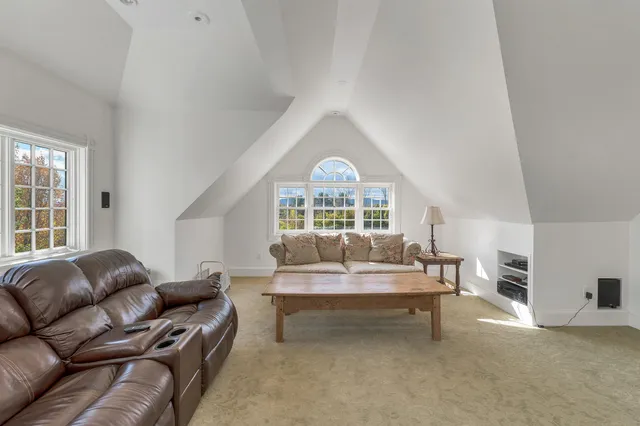 $2,995,000 | 222 North Main Street, Wolfeboro, NH 03894