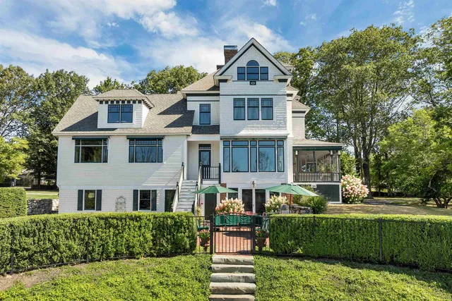 $2,995,000 | 222 North Main Street, Wolfeboro, NH 03894