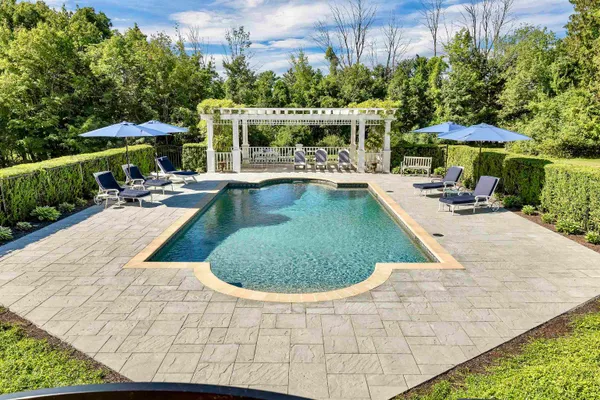 $2,995,000 | 222 North Main Street, Wolfeboro, NH 03894