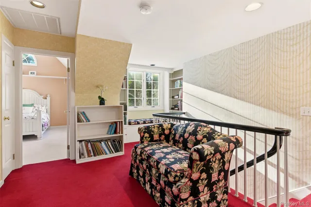 $2,325,000 | 55 Titus Lane, Cold Spring Harbor, NY 11724