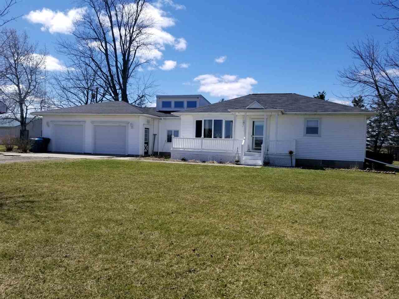 5641 North Mackinaw Road Pinconning, MI 48650 - Photo 6 of 55