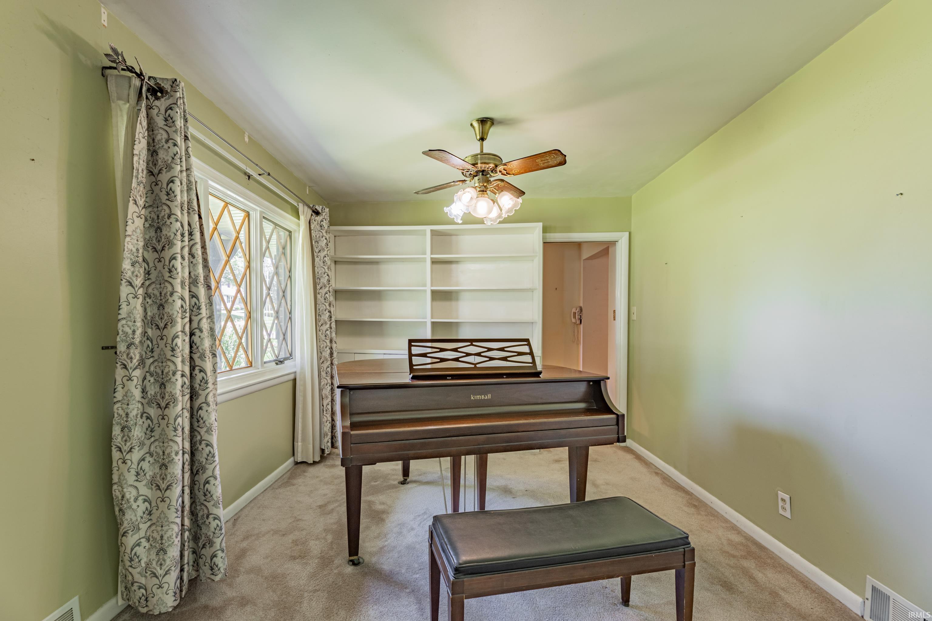 3015 Bergdolt Road Evansville, IN 47711 - Photo 8 of 31 Gallery Image 8