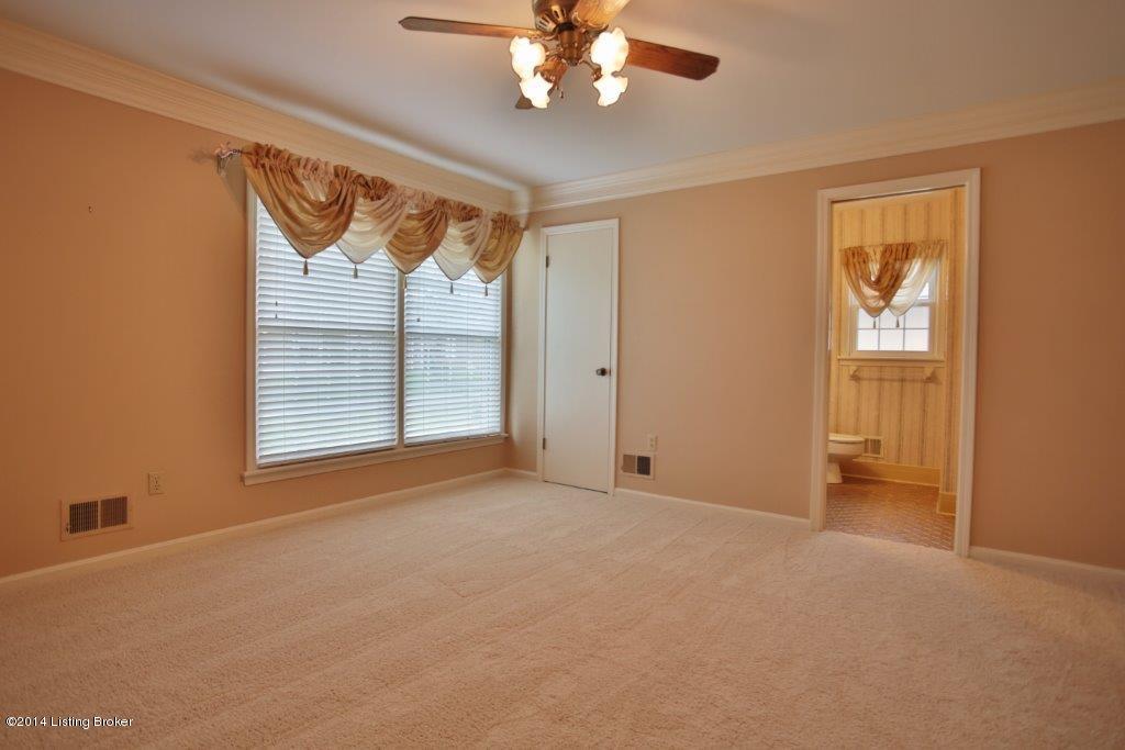 303 Moser Road Louisville, KY 40243 - Photo 22 of 38 JI0A4580