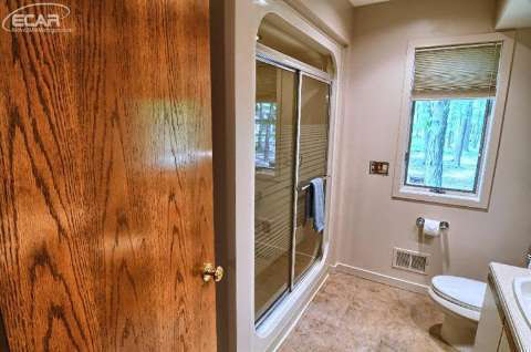 1460 Baldwin Road Grand Blanc, MI 48439 - Photo 17 of 27 20439512-16.JPG