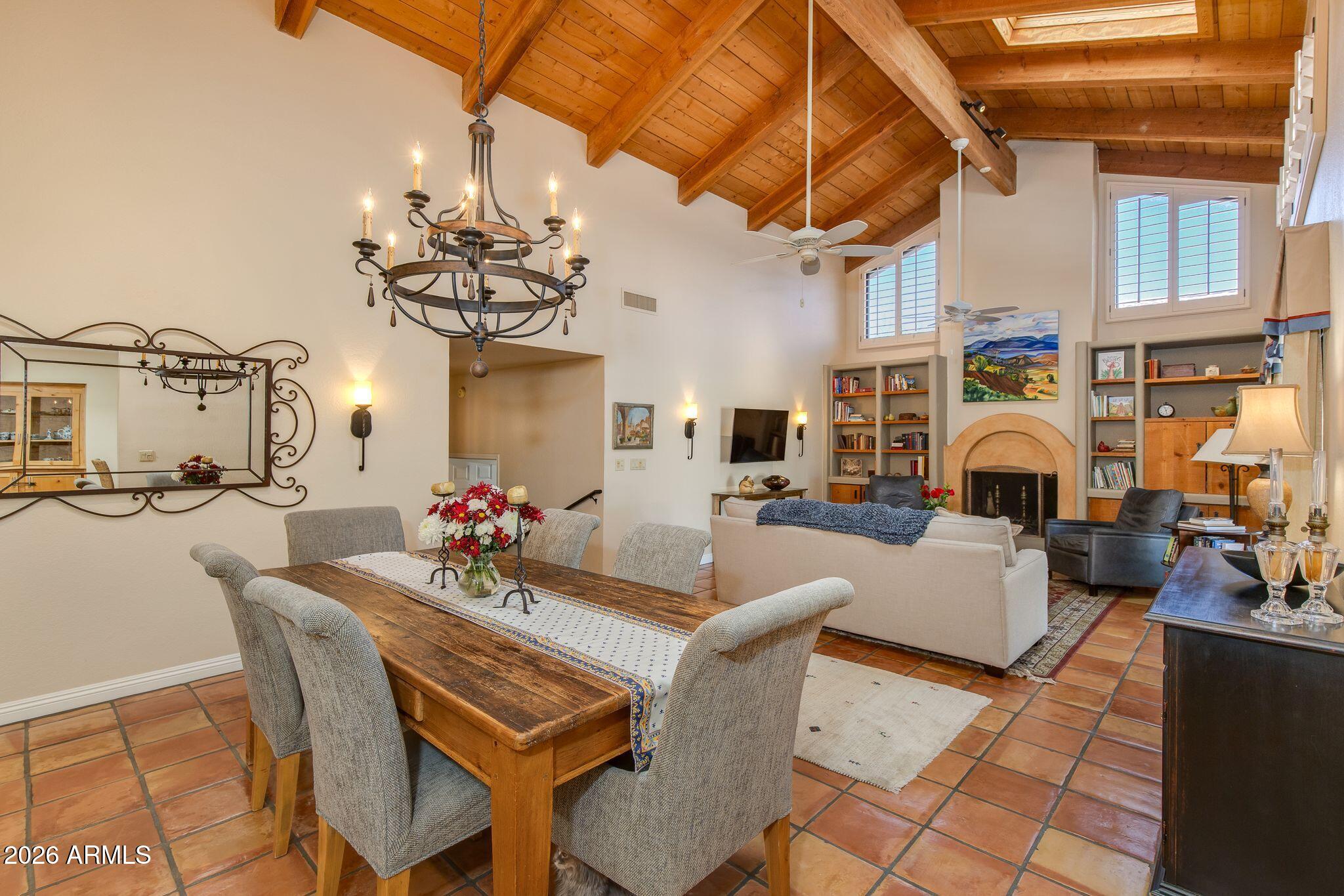 6186 North 28th Place Phoenix, AZ 85016 - Photo 4 of 17 Dining - Living