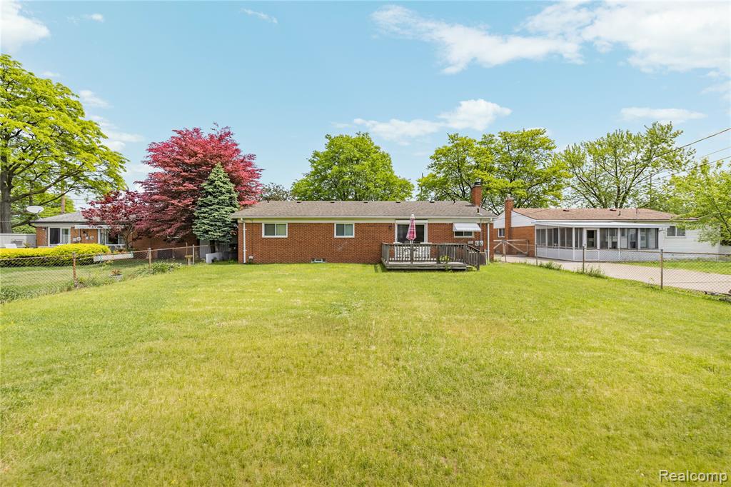 14743 Newburgh Road Livonia, MI 48154 - Photo 37 of 48