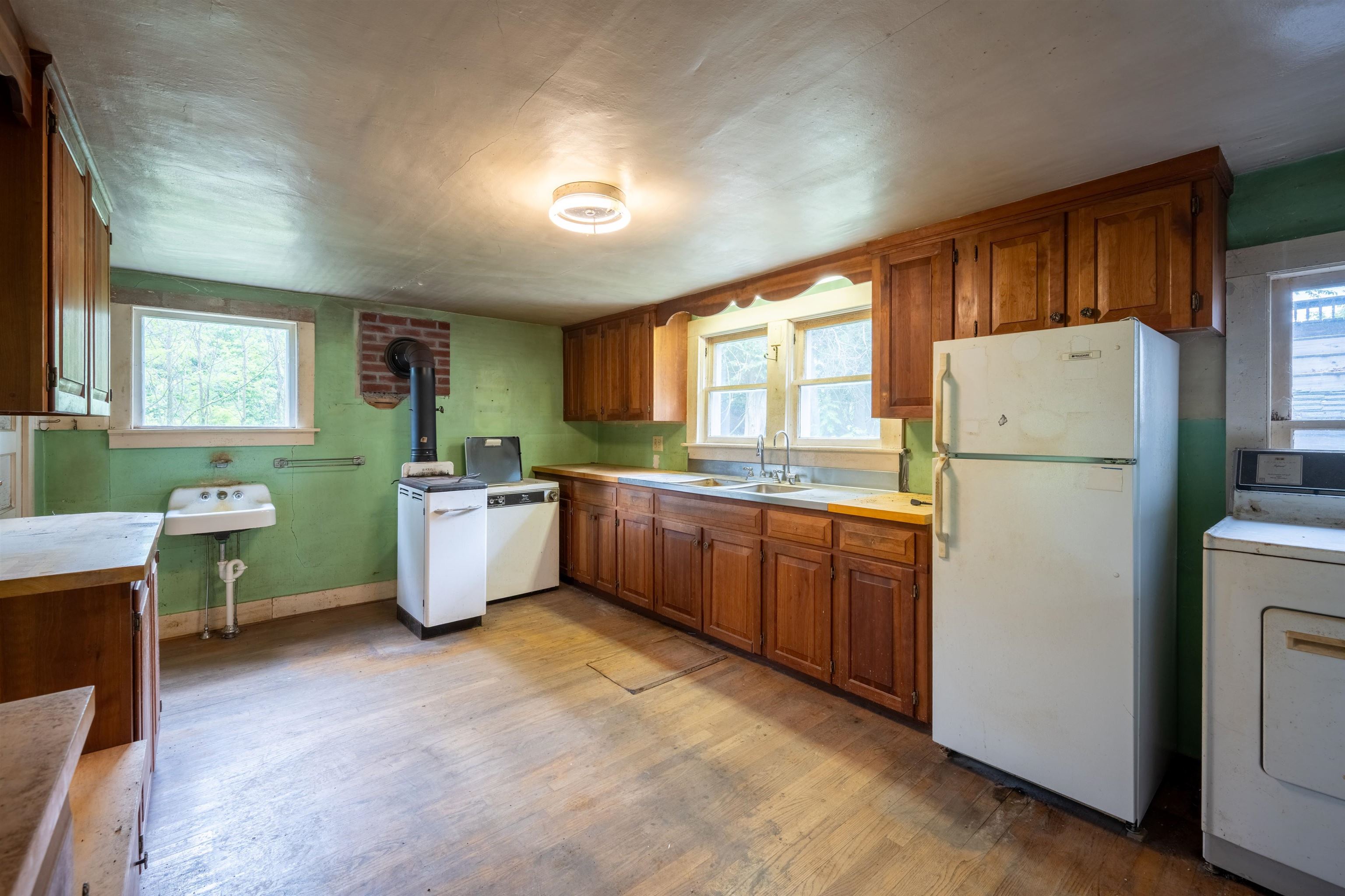 1519 Delong Road Cornwall, VT 05753 - Photo 19 of 28