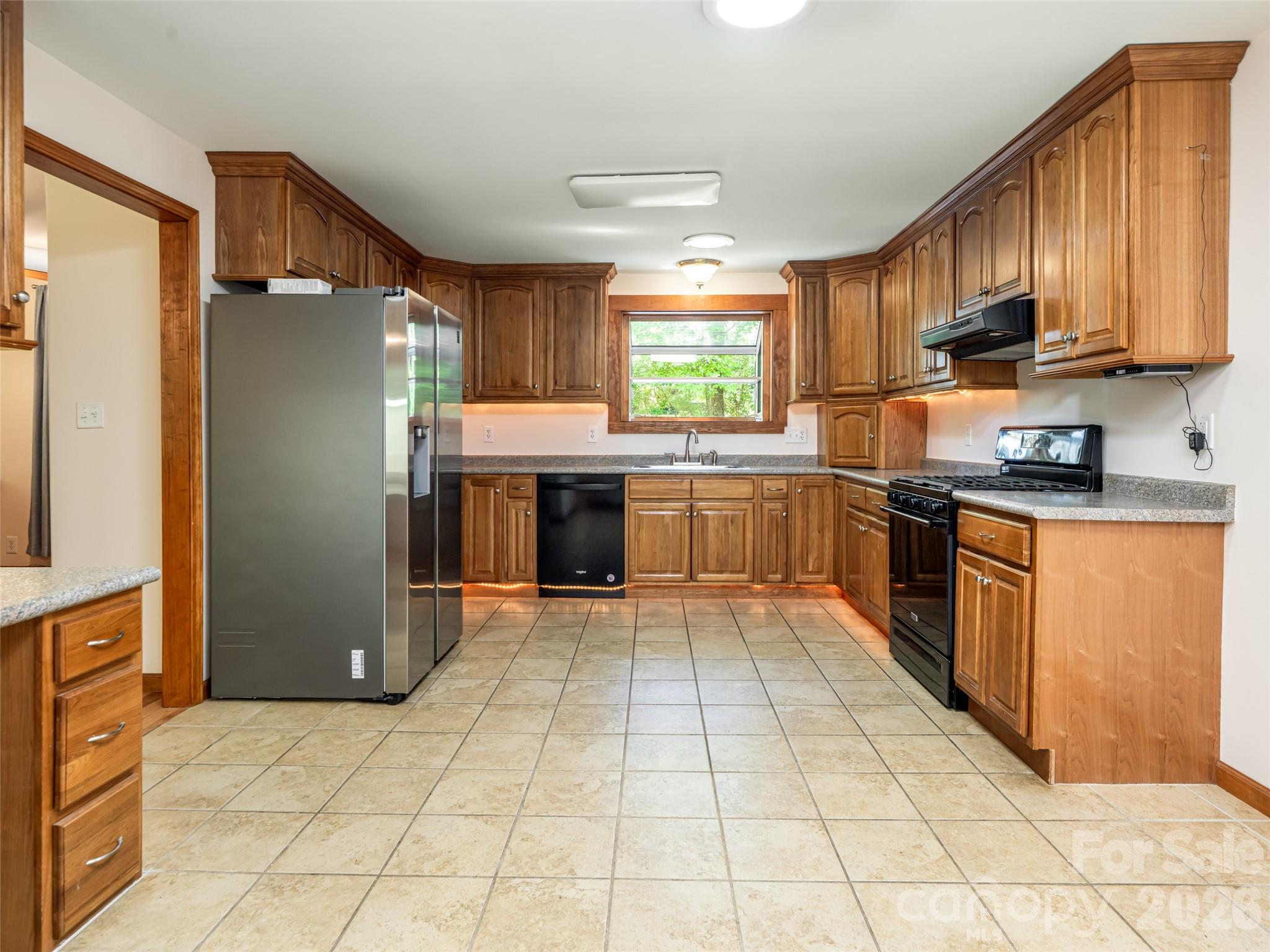 146 Fairmont Road Candler, NC 28715 - Photo 12 of 48