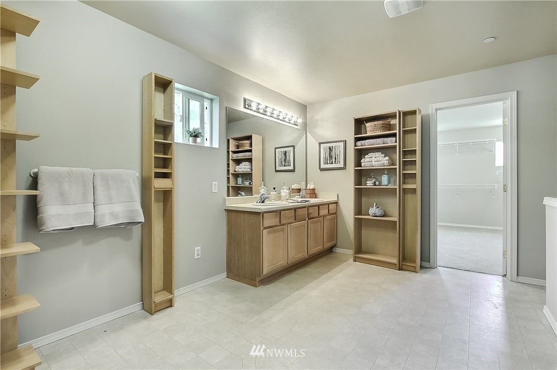 3145 Walker Road DuPont, WA 98327 - Photo 16 of 28