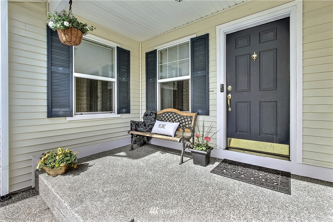 3145 Walker Road DuPont, WA 98327 - Photo 3 of 28