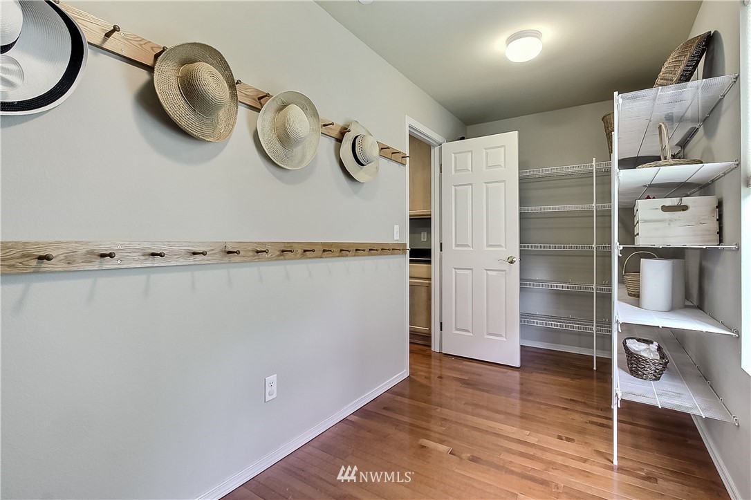 3145 Walker Road DuPont, WA 98327 - Photo 9 of 28