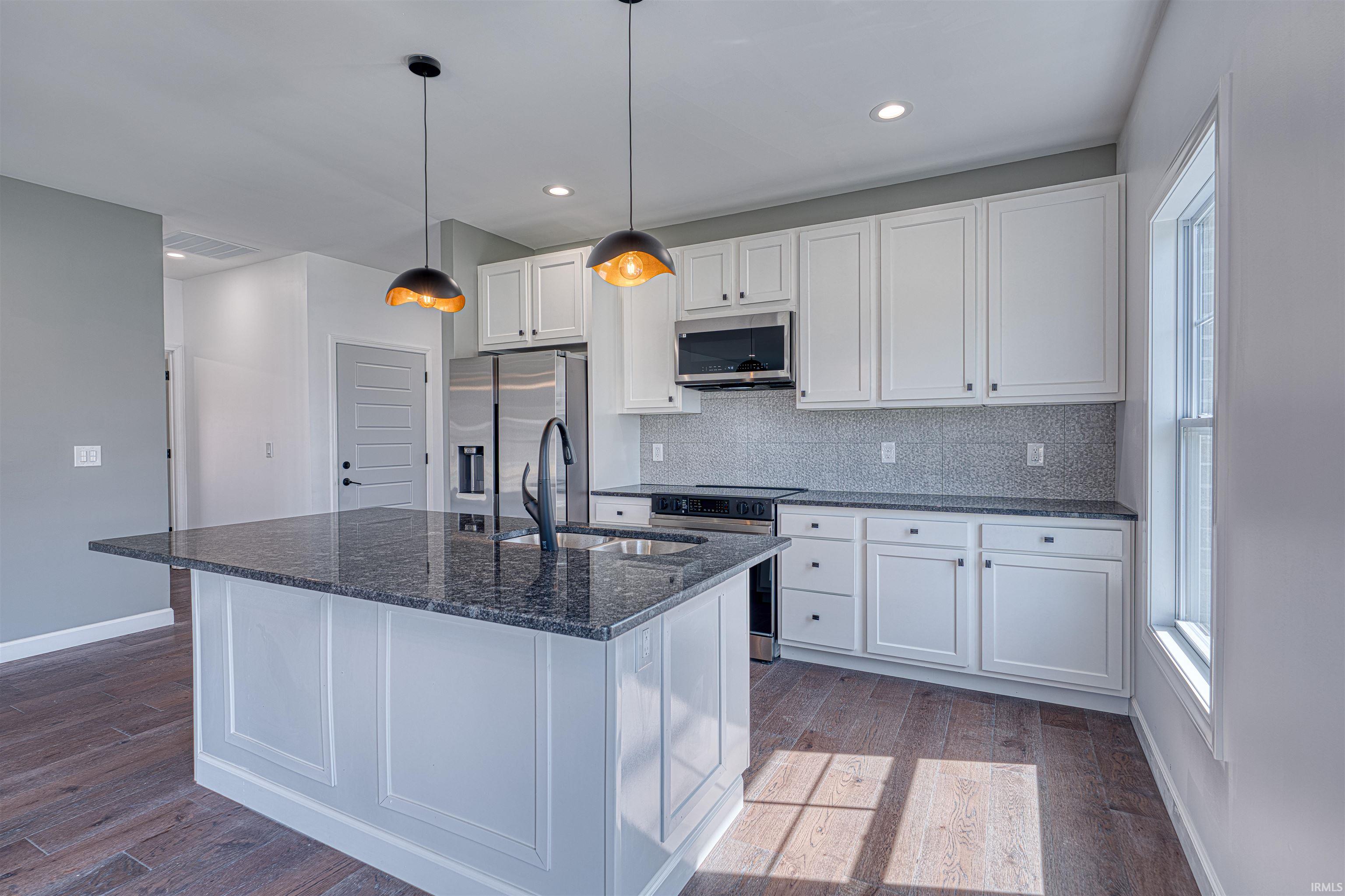 3535 Montgomery Court Newburgh, IN 47630 - Photo 15 of 35