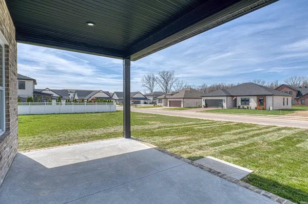 $379,900 | 3535 Montgomery Court, Newburgh, IN 47630