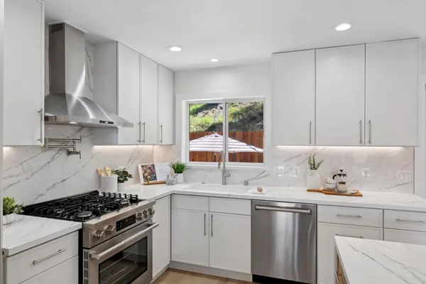 $1,488,000 | 2 Celia Court, Pacifica, CA 94044
