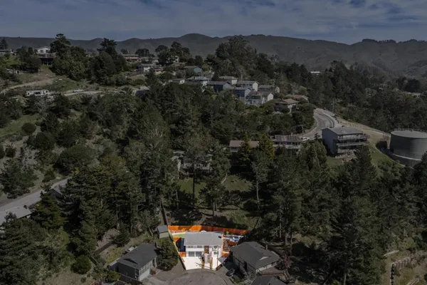 $1,488,000 | 2 Celia Court, Pacifica, CA 94044